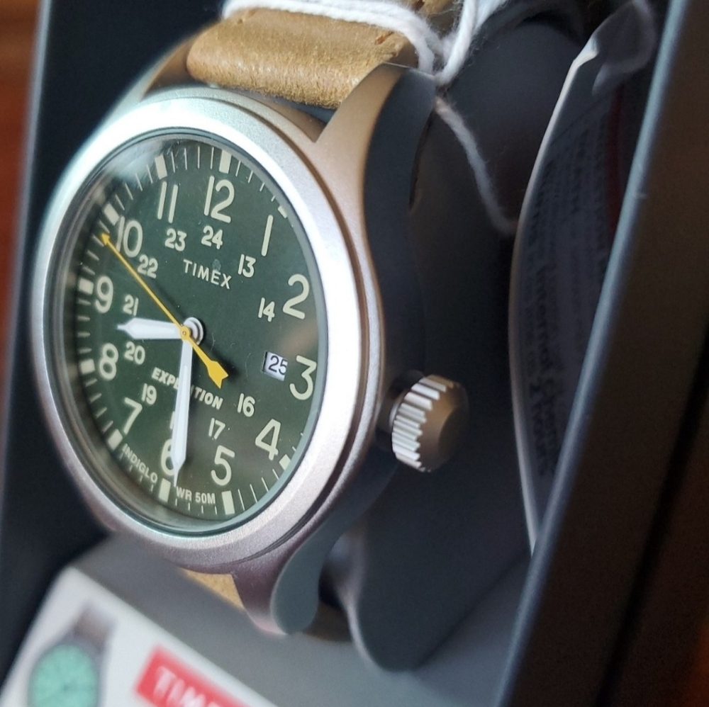 Timex Men's Expedition Scout  watch Date,Yellow Leather Strap, Indiglo TW4B23000 - Picture 5 of 7